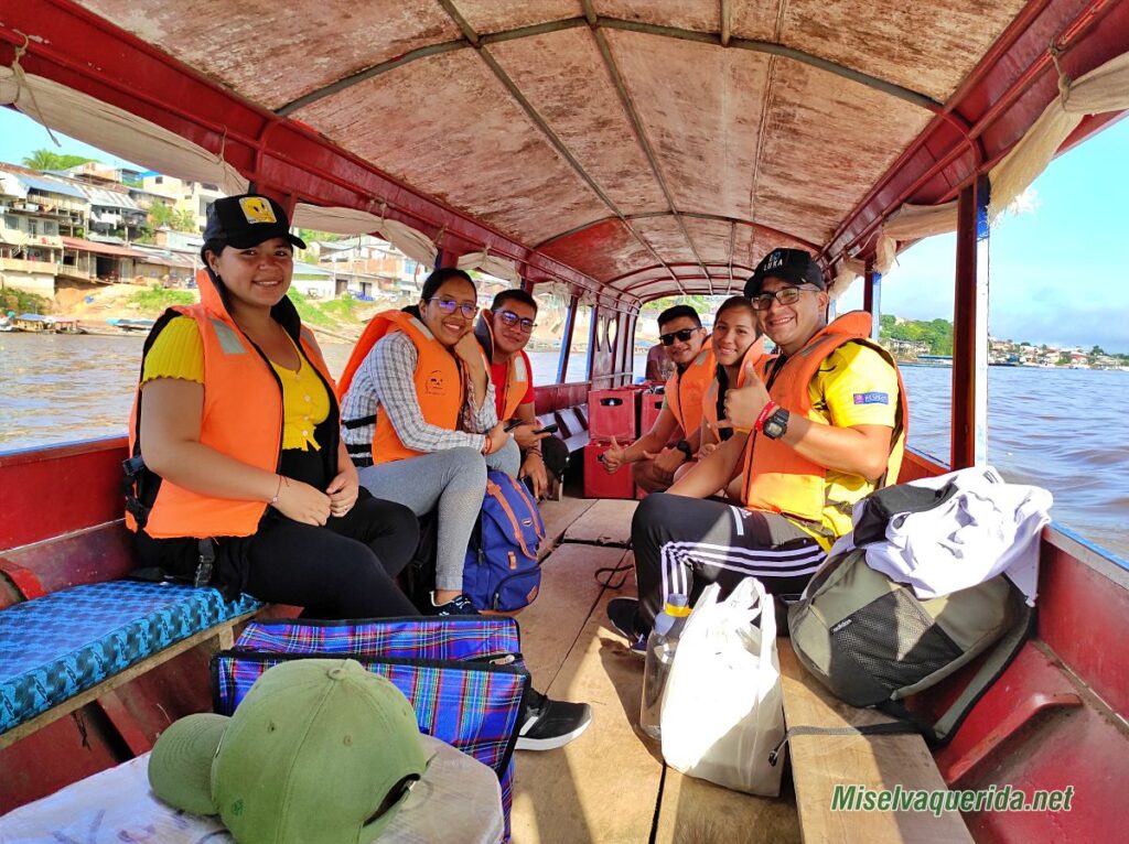 Viajando en bote desde Yurimaguas hacia Cuipari